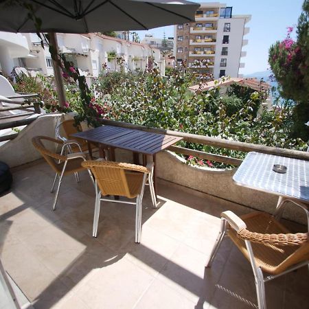 Sunset Apartment Saranda Bay Exterior photo
